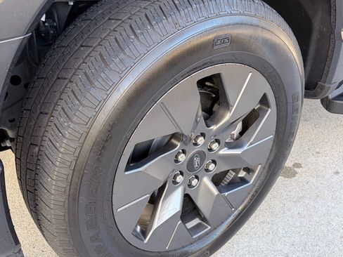 Used 2022 Ford F150 Lightning Lariat w/ Equipment Group 511A High image 4