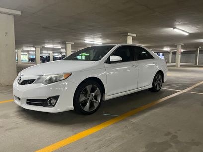 Used 2014 Toyota Camry SE