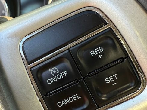 Used 2011 Dodge Durango Crew image 24