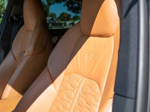 Used 2021 Audi RS 6 w/ Executive Package image 13
