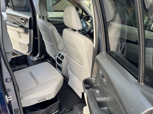 Used 2018 Honda Ridgeline RTL-E image 16