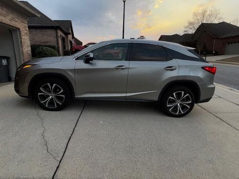 Used 2017 Lexus RX 350 FWD w/ Premium Package image 2