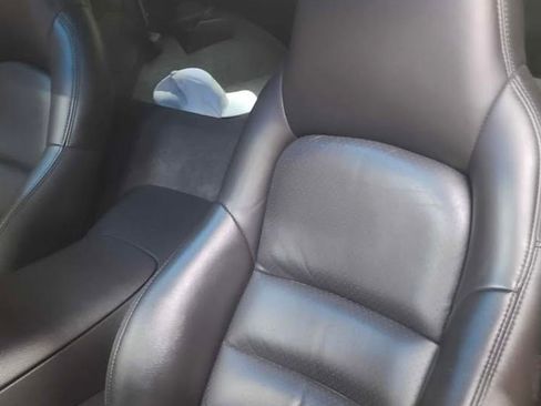 Used 2006 Chevrolet Corvette Coupe w/ Preferred Equipment Group image 12