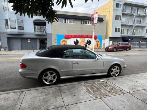 Used 2002 Mercedes-Benz CLK 430 CLK 430 Cabriolet 2D image 2