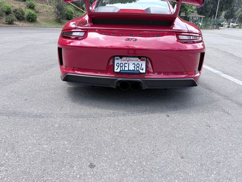 Used 2018 Porsche 911 GT3 RWD image 5