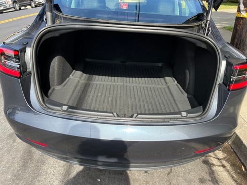 Used 2023 Tesla Model 3 Standard Range image 14