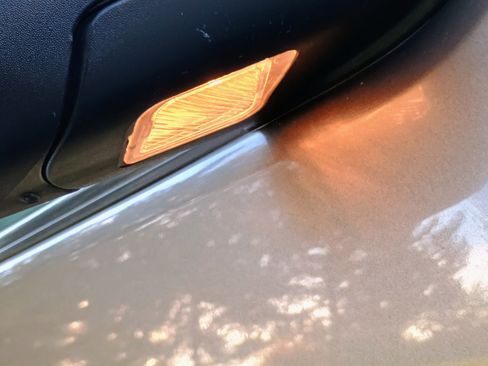 Used 2006 Ford Explorer XLT image 6