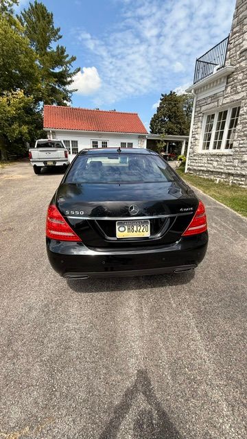 Used 2010 Mercedes-Benz S 550 4MATIC image 11
