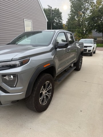 Used 2024 GMC Canyon AT4 w/ AT4 Premium Package AWD/4WD image 2