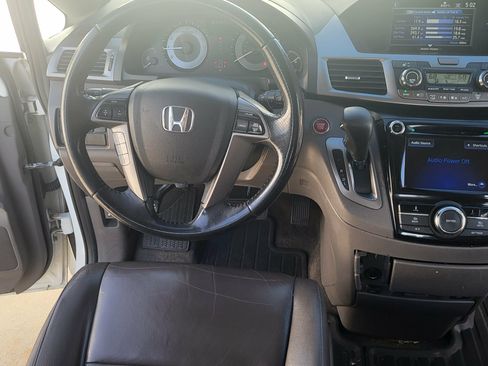 Used 2017 Honda Odyssey EX-L image 5