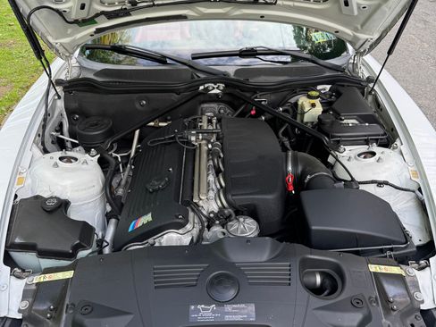 Used 2006 BMW M Roadster RWD image 17