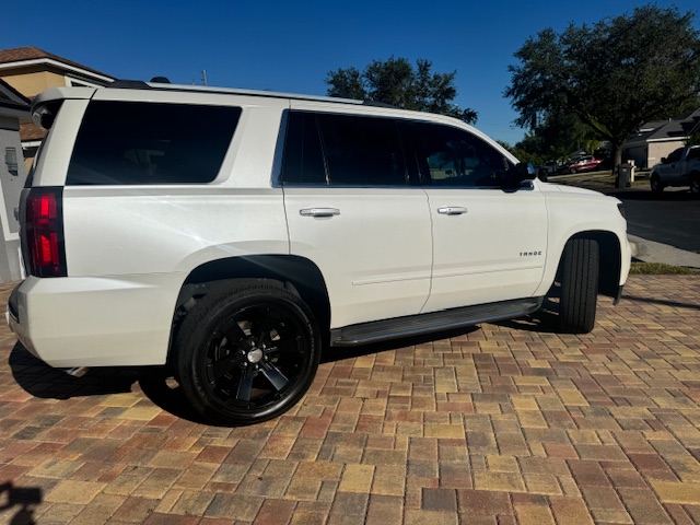 Used 2017 Chevrolet Tahoe Premier RWD image 4