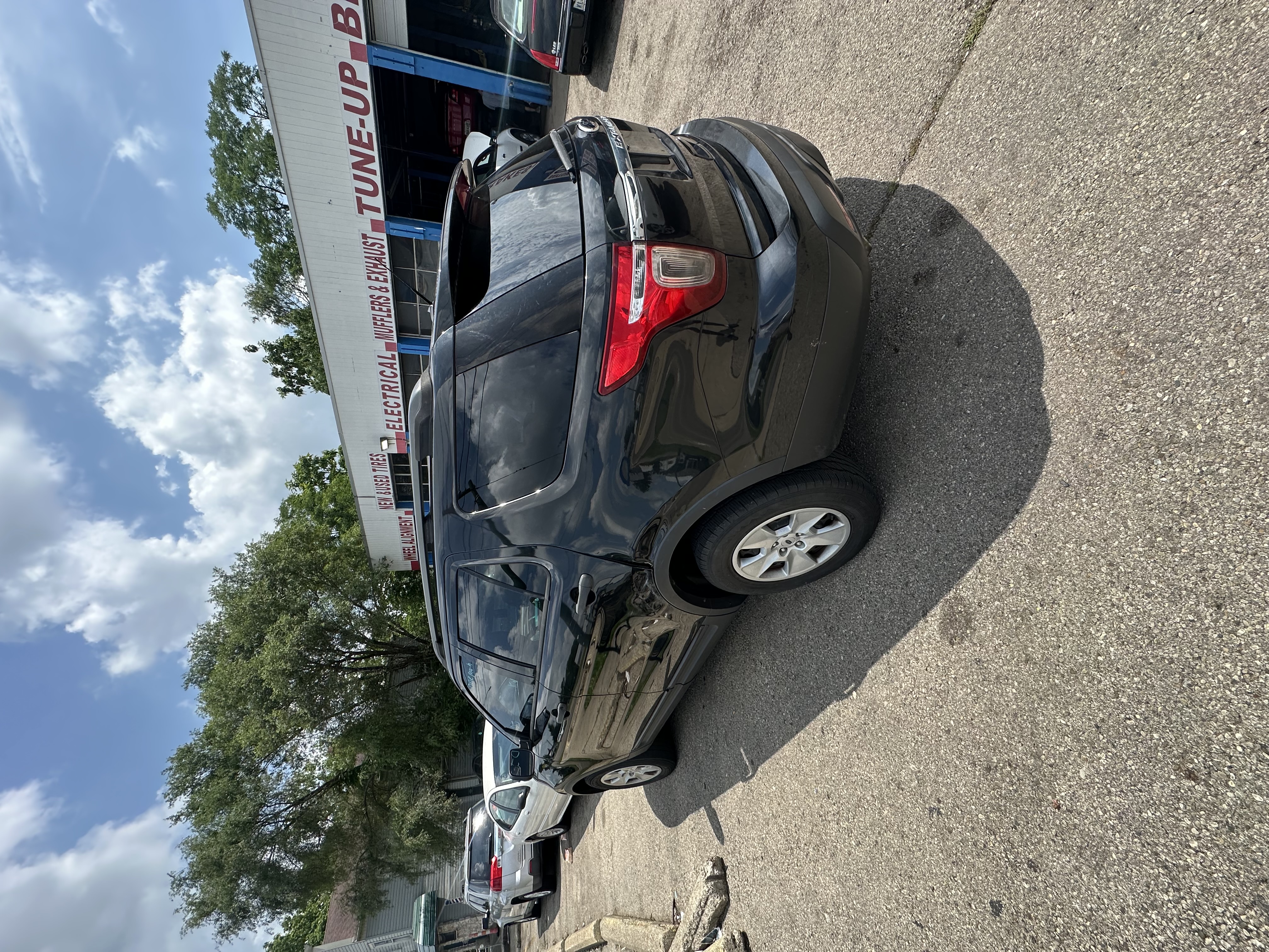 Used 2013 Ford Explorer 4WD w/ Class III Trailer Tow Pkg image 5
