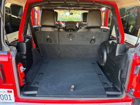 Used 2021 Jeep Wrangler Unlimited Rubicon AWD/4WD image 11