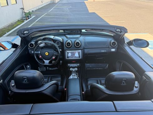Used 2010 Ferrari California Convertible 2D image 13