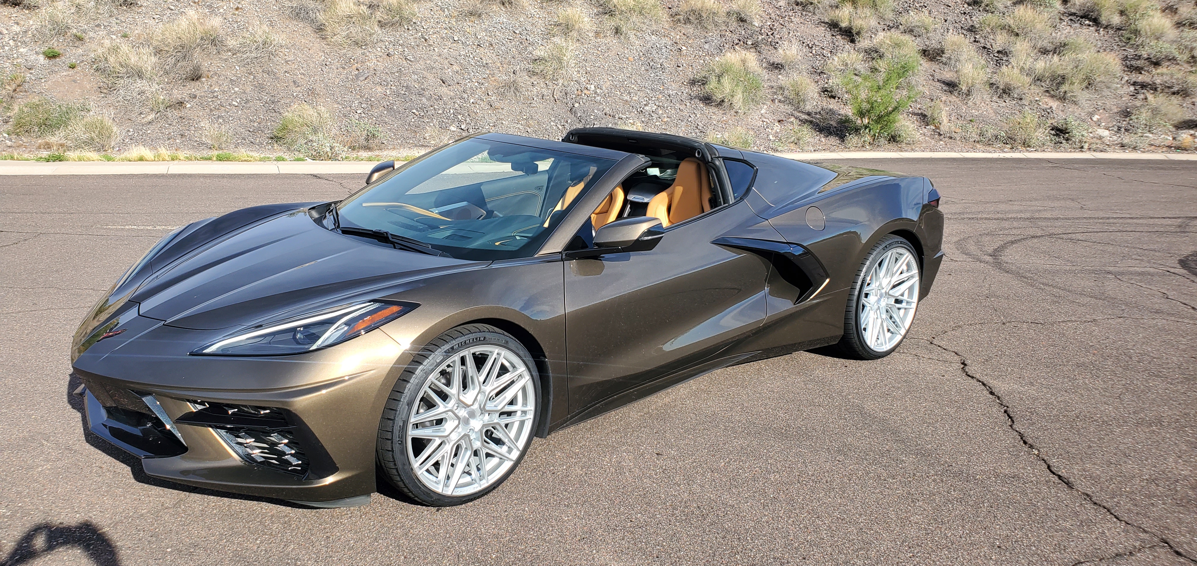 Used 2020 Chevrolet Corvette Stingray Preferred Cpe w/ 2LT Preferred Equipment Group RWD image 9