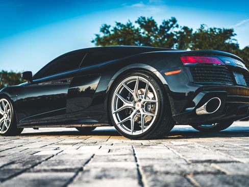 Used 2023 Audi R8 V10 performance RWD image 6