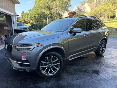 Used 2018 Volvo XC90 T6 Momentum w/ Convenience Package