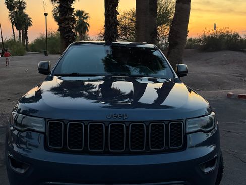 Used 2021 Jeep Grand Cherokee Limited w/ Quick Order Package 28K 80th AWD/4WD image 2