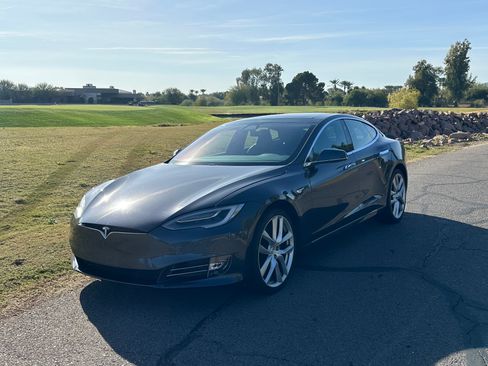 Used 2018 Tesla Model S P100D image 1