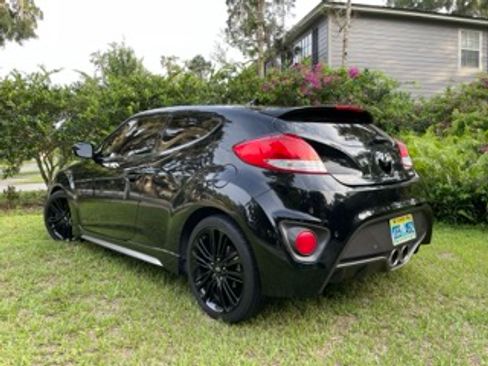 Used 2017 Hyundai Veloster Turbo w/ Tech Package 02 image 11