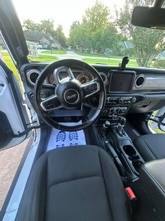 Used 2021 Jeep Wrangler Unlimited Sahara AWD/4WD image 10