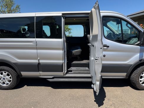 Used 2016 Ford Transit 350 XLT RWD image 15