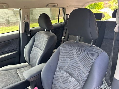 Used 2015 Scion xB FWD image 4