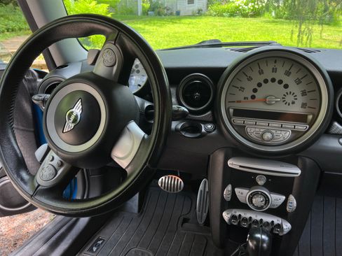 Used 2010 MINI Cooper S image 10