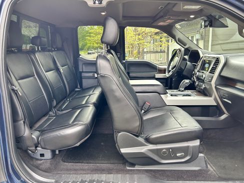 Used 2016 Ford F150 Lariat w/ Equipment Group 502A Luxury AWD/4WD image 11