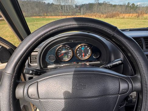 Used 1998 Chevrolet Tracker 4WD Convertible w/ Preferred Equipment Group 2 image 13