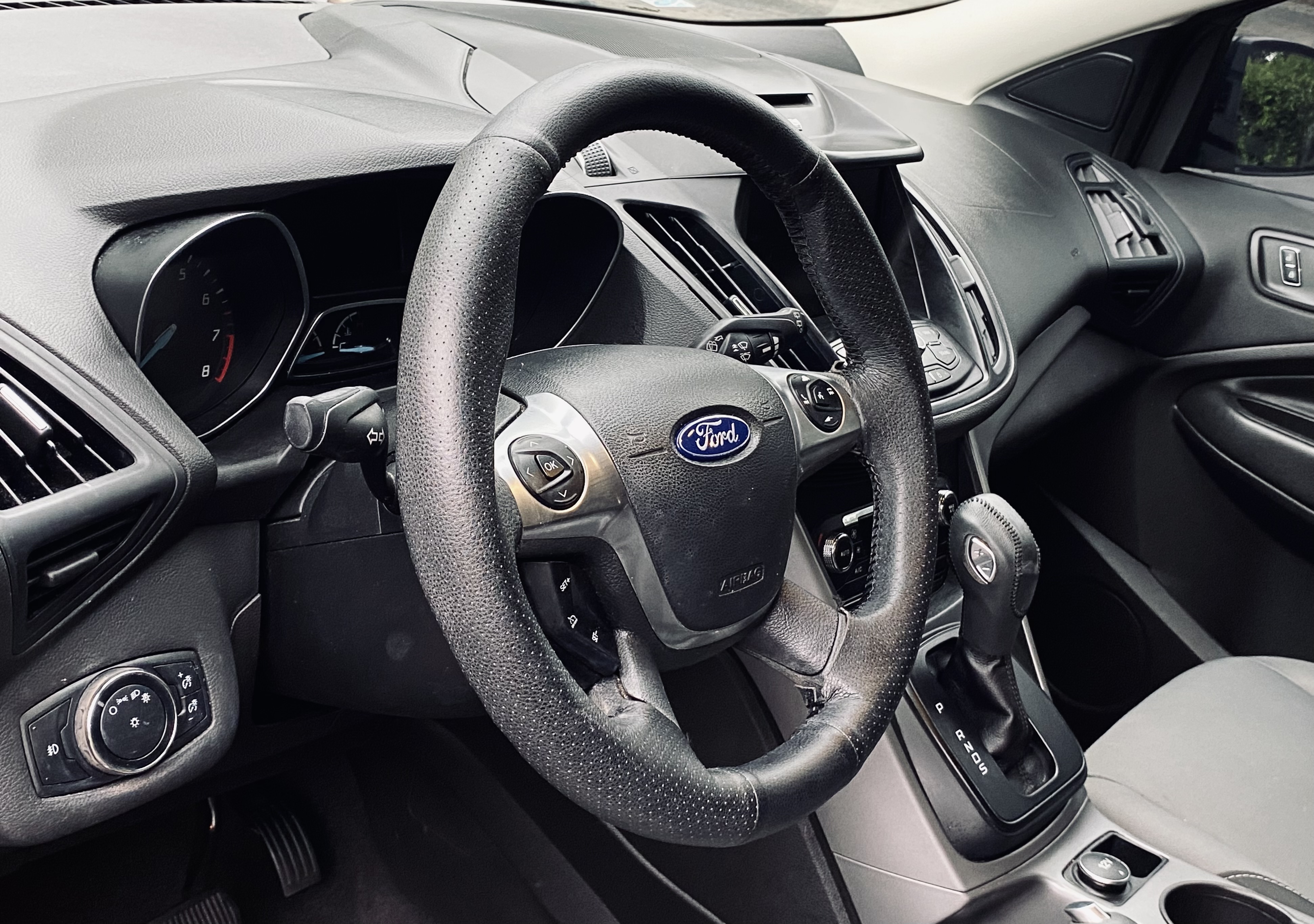 Used 2015 Ford Escape SE w/ Equipment Group 201A AWD/4WD image 13