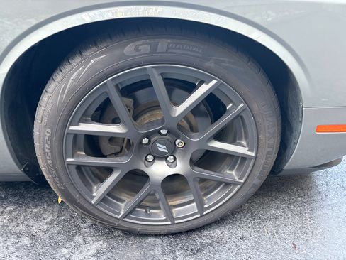 Used 2017 Dodge Challenger R/T w/ Quick Order Package 28P T/A image 6