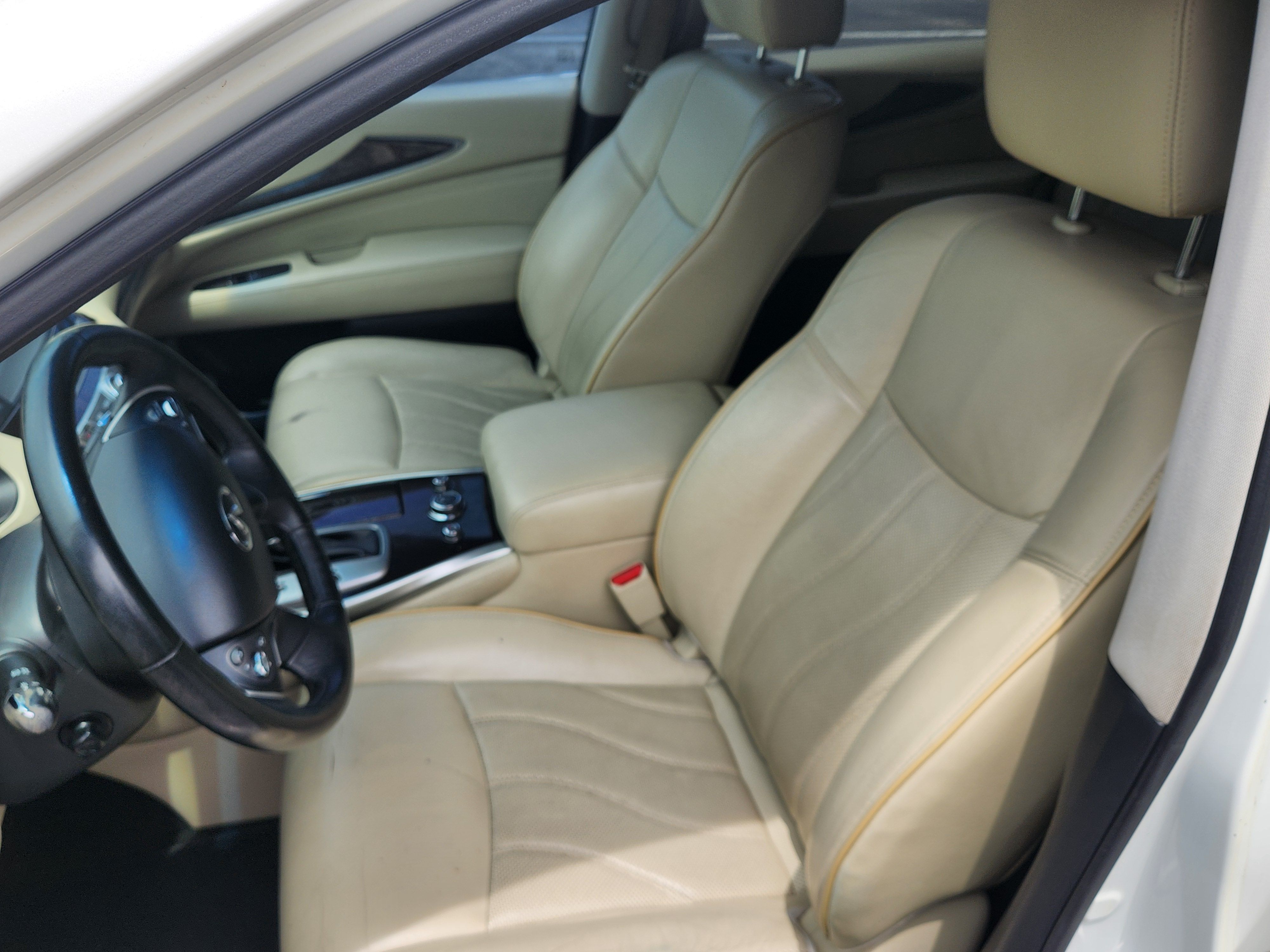 Used 2015 INFINITI QX60 FWD w/ Driver Assistance Package image 17