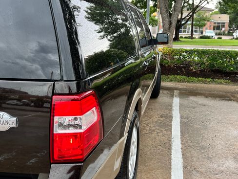 Used 2013 Ford Expedition EL King Ranch RWD image 8
