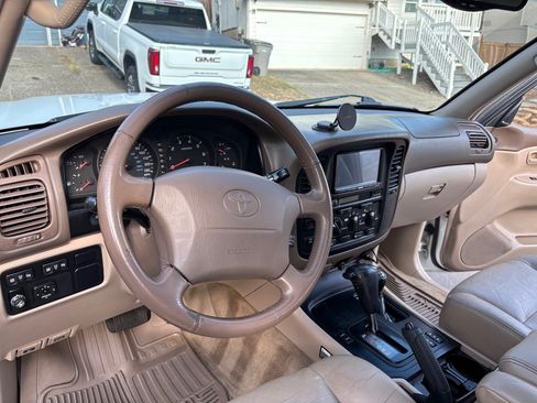 Used 2000 Toyota Land Cruiser image 11