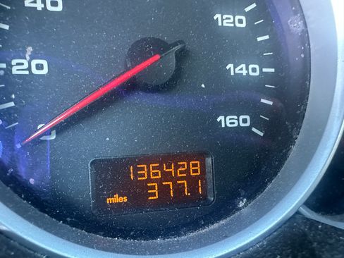 Used 2004 Porsche Cayenne S image 6