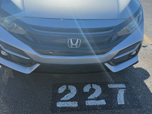 Used 2021 Honda Civic Sport image 1