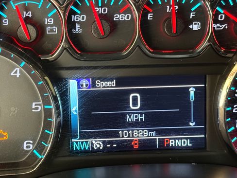 Used 2017 Chevrolet Silverado 1500 LT w/ Texas Edition image 11