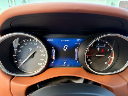 Used 2019 Maserati Levante S GranLusso image 14