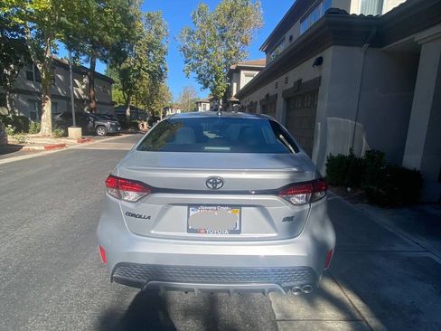 Used 2022 Toyota Corolla SE image 4