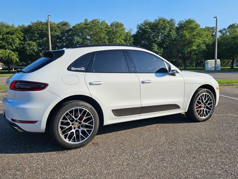 Used 2016 Porsche Macan Turbo image 16