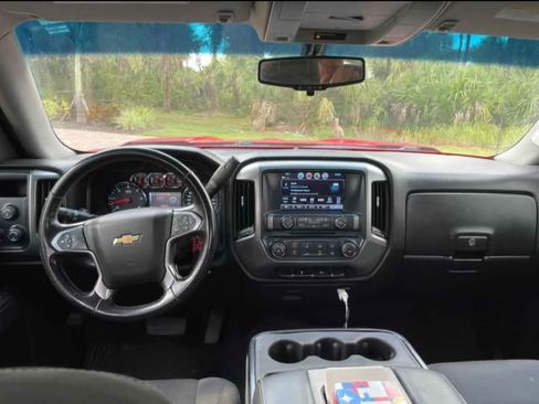 Used 2019 Chevrolet Silverado 1500 LT image 4