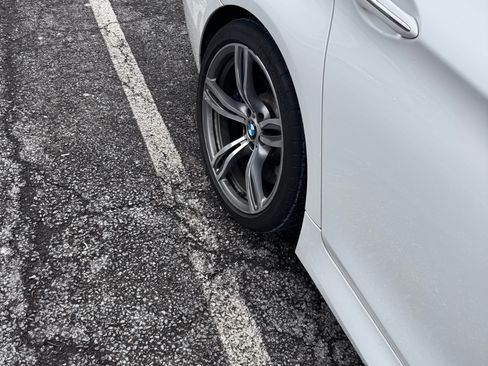 Used 2013 BMW M5 w/ Executive Pkg image 18