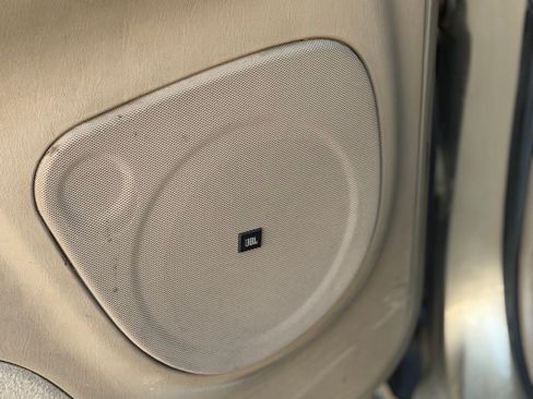 Used 2003 Toyota Sequoia SR5 RWD image 11