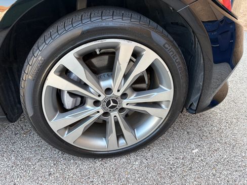 Used 2019 Mercedes-Benz C 300 4MATIC Sedan image 19