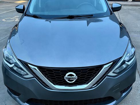 Used 2017 Nissan Sentra S image 10