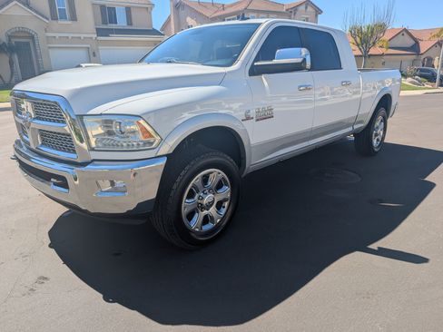 Used 2015 RAM 2500 Laramie image 1