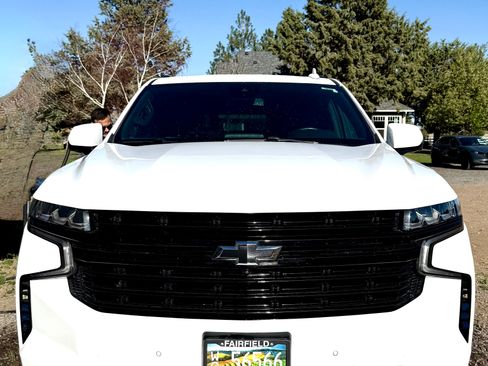 Used 2023 Chevrolet Suburban RST w/ Luxury Package AWD/4WD image 1