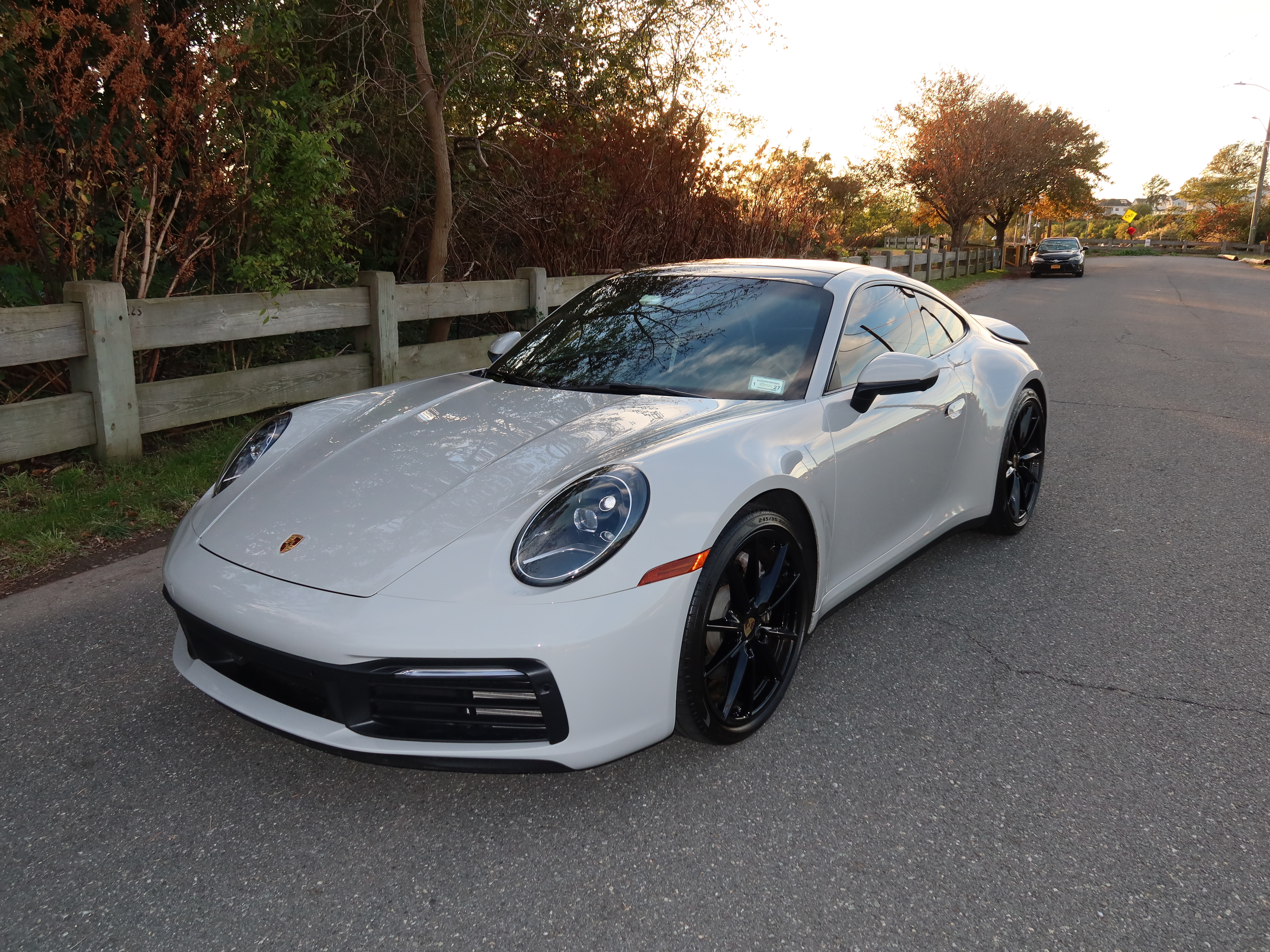 Used 2022 Porsche 911 Carrera image 1